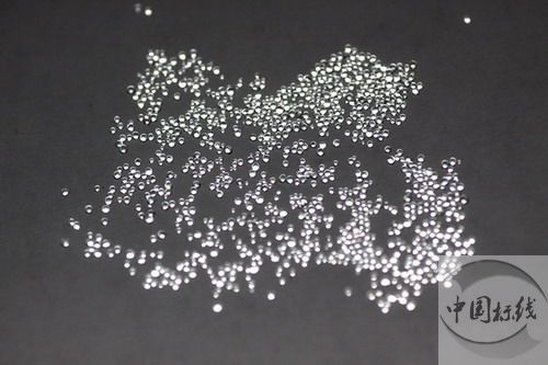 柳林金属表面处理厂喷砂玻璃微珠清理